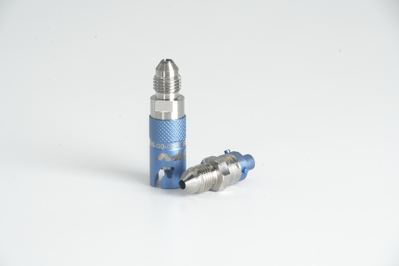 MFZレーシングブレーキホースクリックコネクター(チタン製)